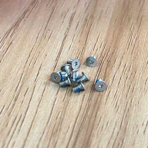 Silver screw part pour - pour, dell